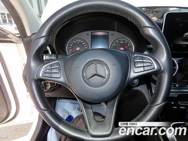 Mercedes-Benz C-Class C200