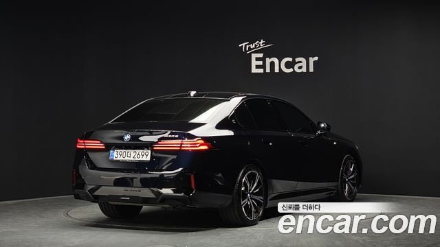 BMW 5Series (G60) 530e M Sport