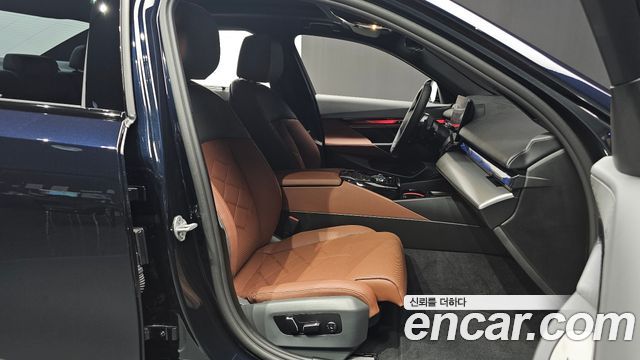 BMW 5Series (G60) 530e M Sport