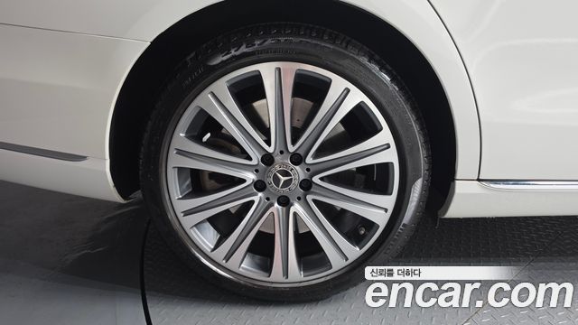 Mercedes-Benz E-Class E450 4MATIC Exclusive