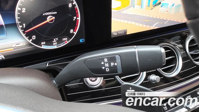 Mercedes-Benz E-Class E450 4MATIC Exclusive