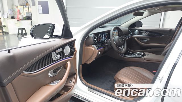 Mercedes-Benz E-Class E450 4MATIC Exclusive