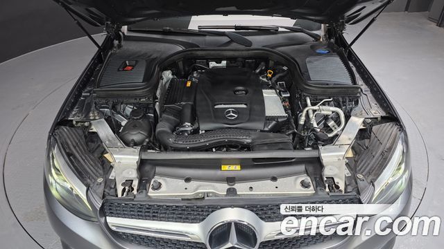 Mercedes-Benz GLC-Class GCL300 4MATIC Coupe