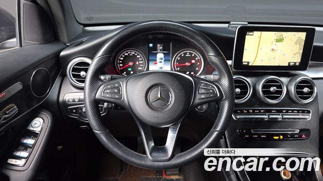 Mercedes-Benz GLC-Class GCL300 4MATIC Coupe