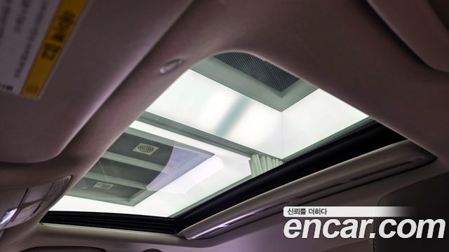 Mercedes-Benz E-Class E300 4MATIC Exclusive