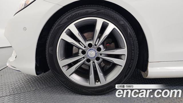 Mercedes-Benz E-Class E200 Cabriolet