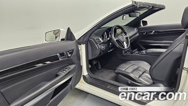 Mercedes-Benz E-Class E200 Cabriolet