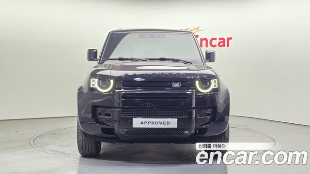Land Rover Defender 110 P300 X-Dynamic SE