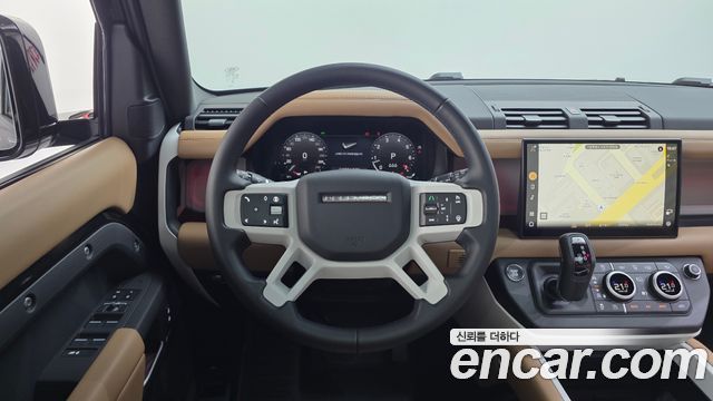 Land Rover Defender 110 P300 X-Dynamic SE