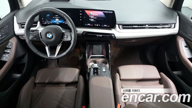 BMW 2-Series 220i Advantage