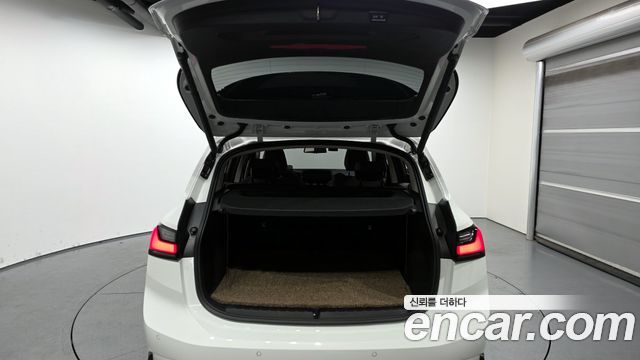 BMW 2-Series 220i Advantage