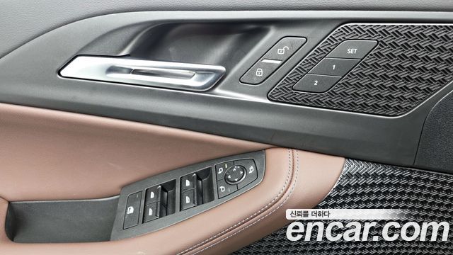 BMW 2-Series 220i Advantage