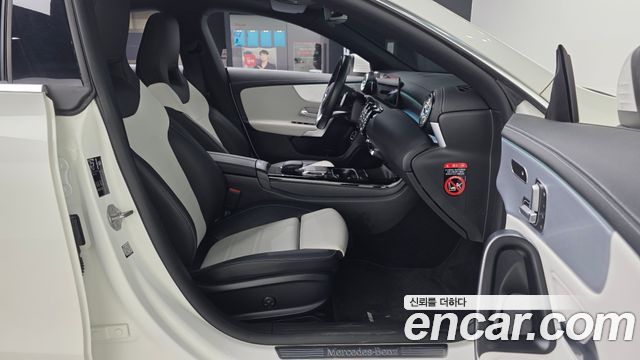 Mercedes-Benz CLA-Class CLA250 4MATIC