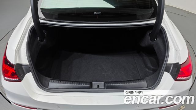 Mercedes-Benz CLA-Class CLA250 4MATIC