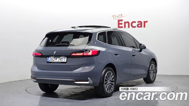BMW 2-Series 220i Luxury