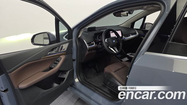 BMW 2-Series 220i Luxury