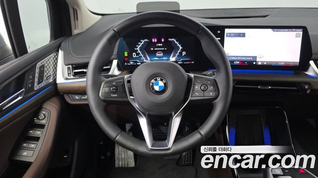 BMW 2-Series 220i Luxury