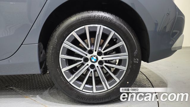 BMW 2-Series 220i Luxury