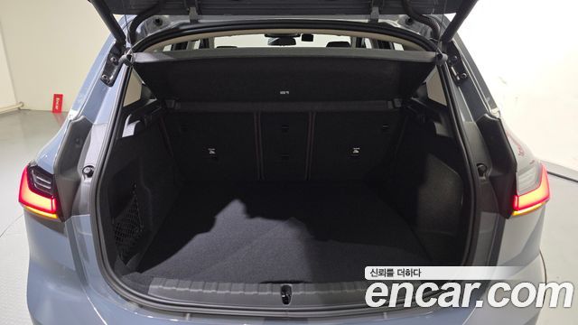 BMW 2-Series 220i Luxury