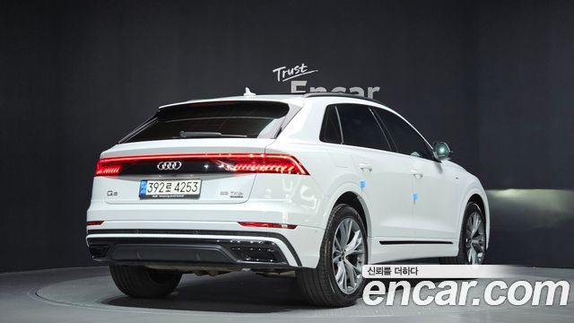Audi Q8 55 TFSI Quattro Premium