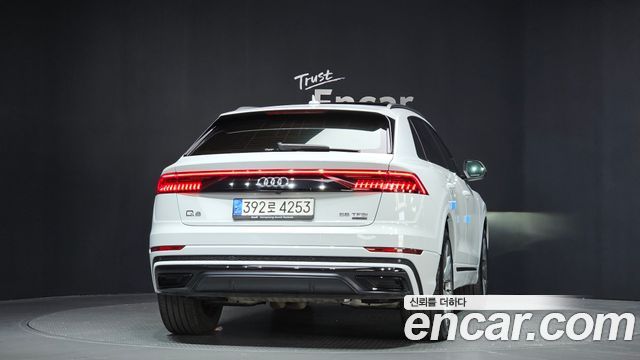 Audi Q8 55 TFSI Quattro Premium