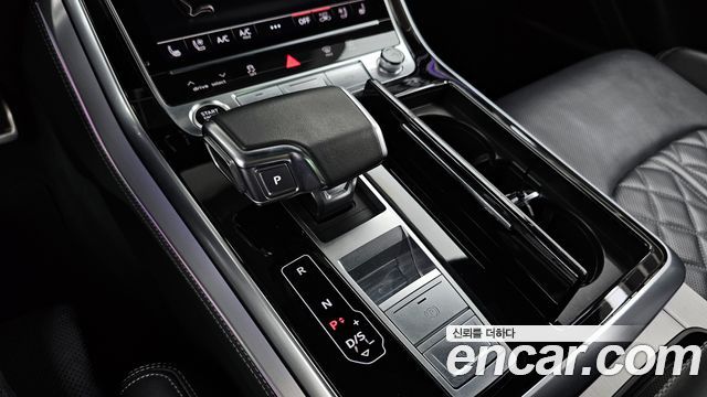 Audi Q8 55 TFSI Quattro Premium
