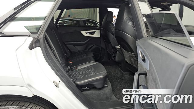 Audi Q8 55 TFSI Quattro Premium