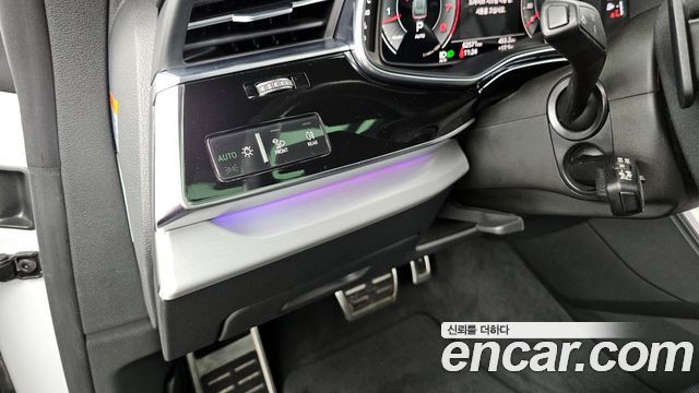 Audi Q8 55 TFSI Quattro Premium