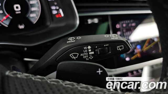 Audi Q8 55 TFSI Quattro Premium