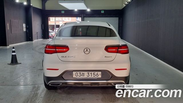 Mercedes-Benz GLC-Class GLC220 d 4MATIC Coupe
