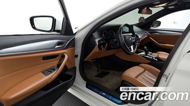BMW 5-Series 530i xDrive M Sport Package