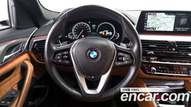 BMW 5-Series 530i xDrive M Sport Package