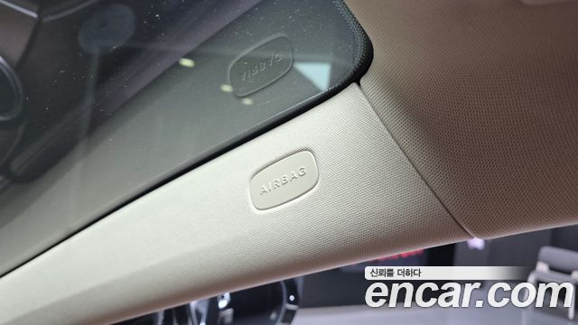 Mercedes-Benz E-Class E300 4MATIC Exclusive