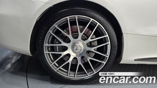 Mercedes-Benz C-Class C63 AMG Coupe