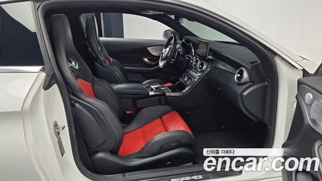 Mercedes-Benz C-Class C63 AMG Coupe