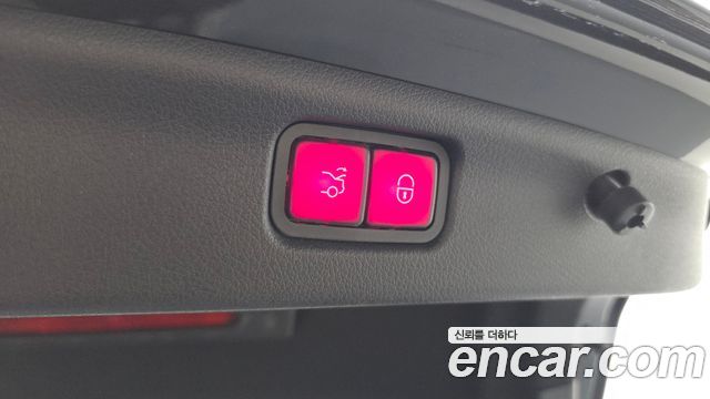 Mercedes-Benz C-Class C200 4MATIC Avantgarde