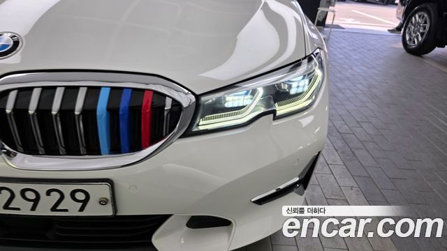 BMW 3-Series 320d Luxury