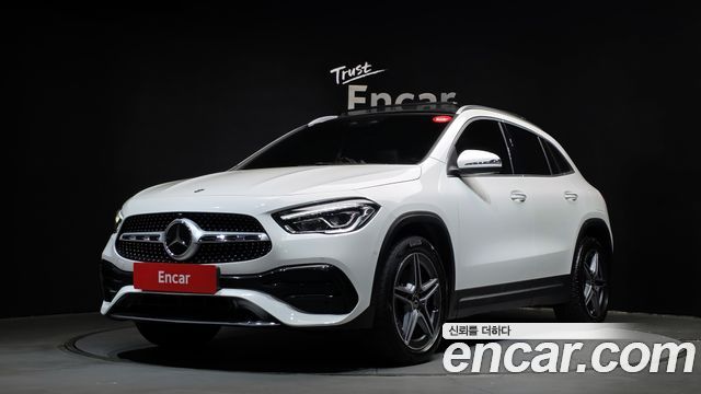 Mercedes-Benz GLA-Class GLA250 4MATIC