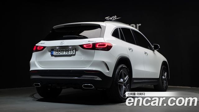 Mercedes-Benz GLA-Class GLA250 4MATIC