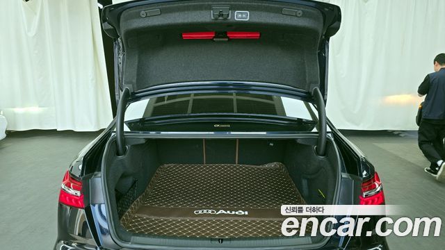 Audi A6 (C8) 45 TFSI Premium