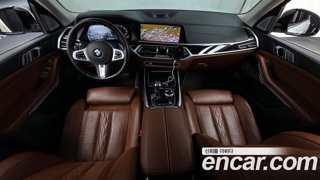 BMW X7 M50i 6STR