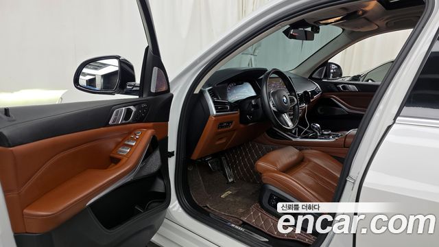 BMW X7 M50i 6STR