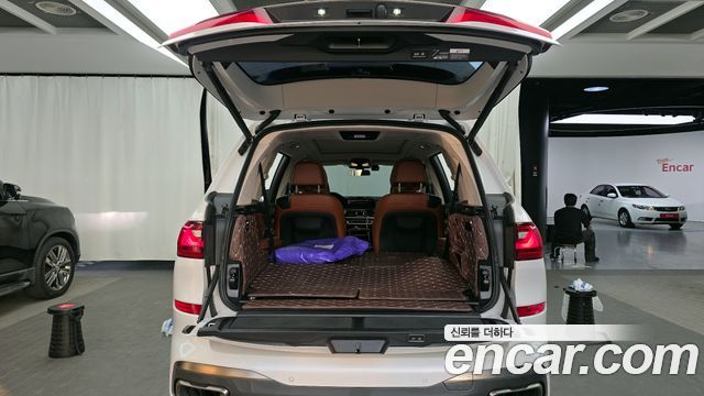 BMW X7 M50i 6STR