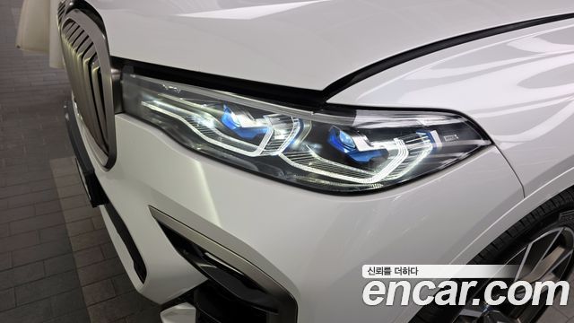 BMW X7 M50i 6STR