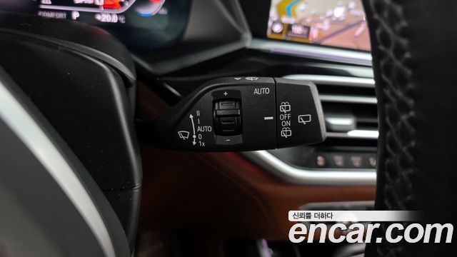 BMW X7 M50i 6STR