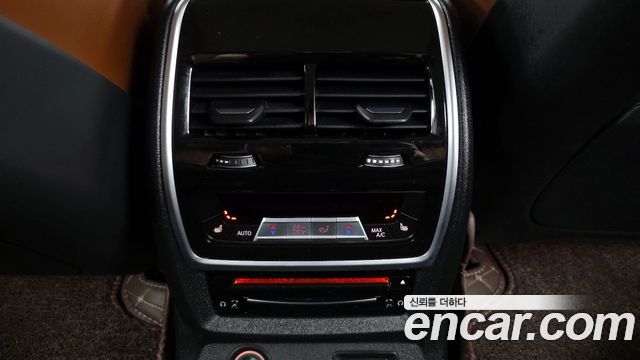 BMW X7 M50i 6STR