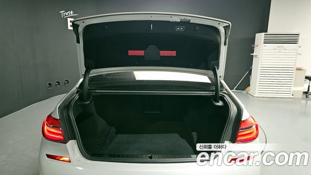 BMW 7-Series 740Li xDrive M Sport Package
