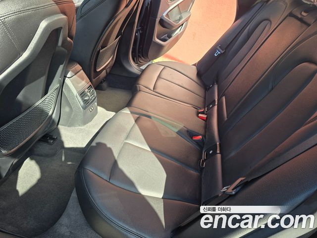 BMW 2-Series 220i Advantage