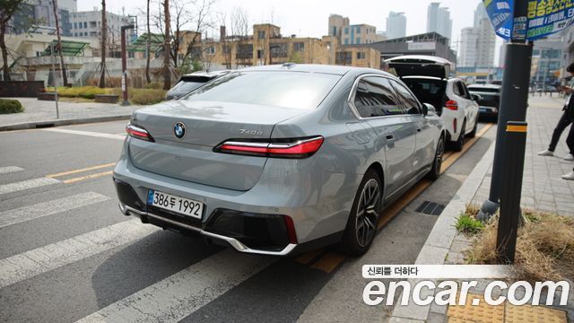BMW 7-Series 740d xDrive M Sport