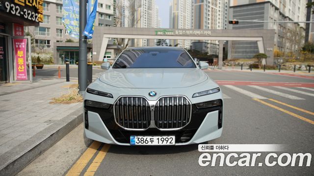 BMW 7-Series 740d xDrive M Sport